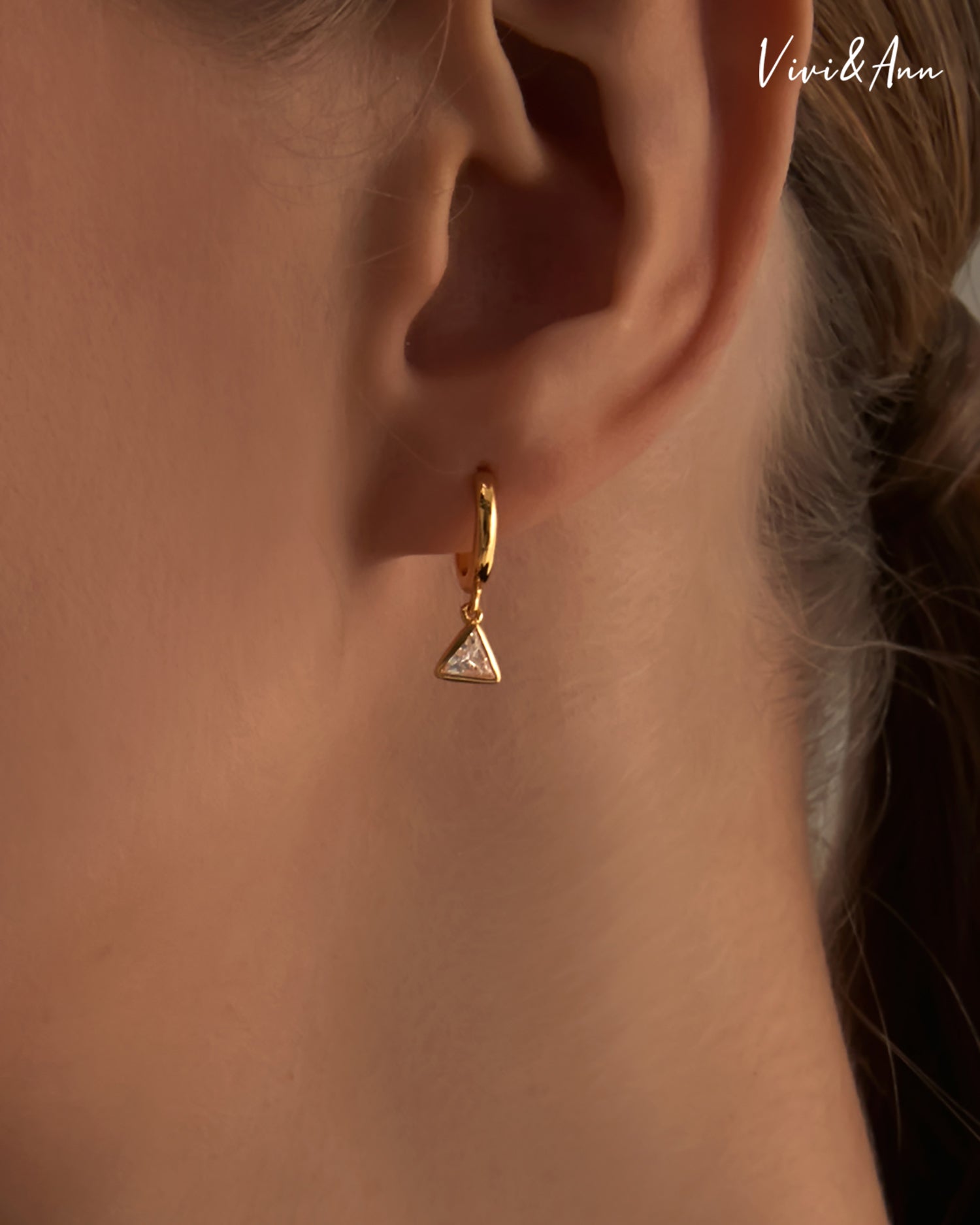 Bezel Drop 0.25CT Triangular CZ Diamond Huggie Hoop Earrings 18k gold plated Sterling Silver