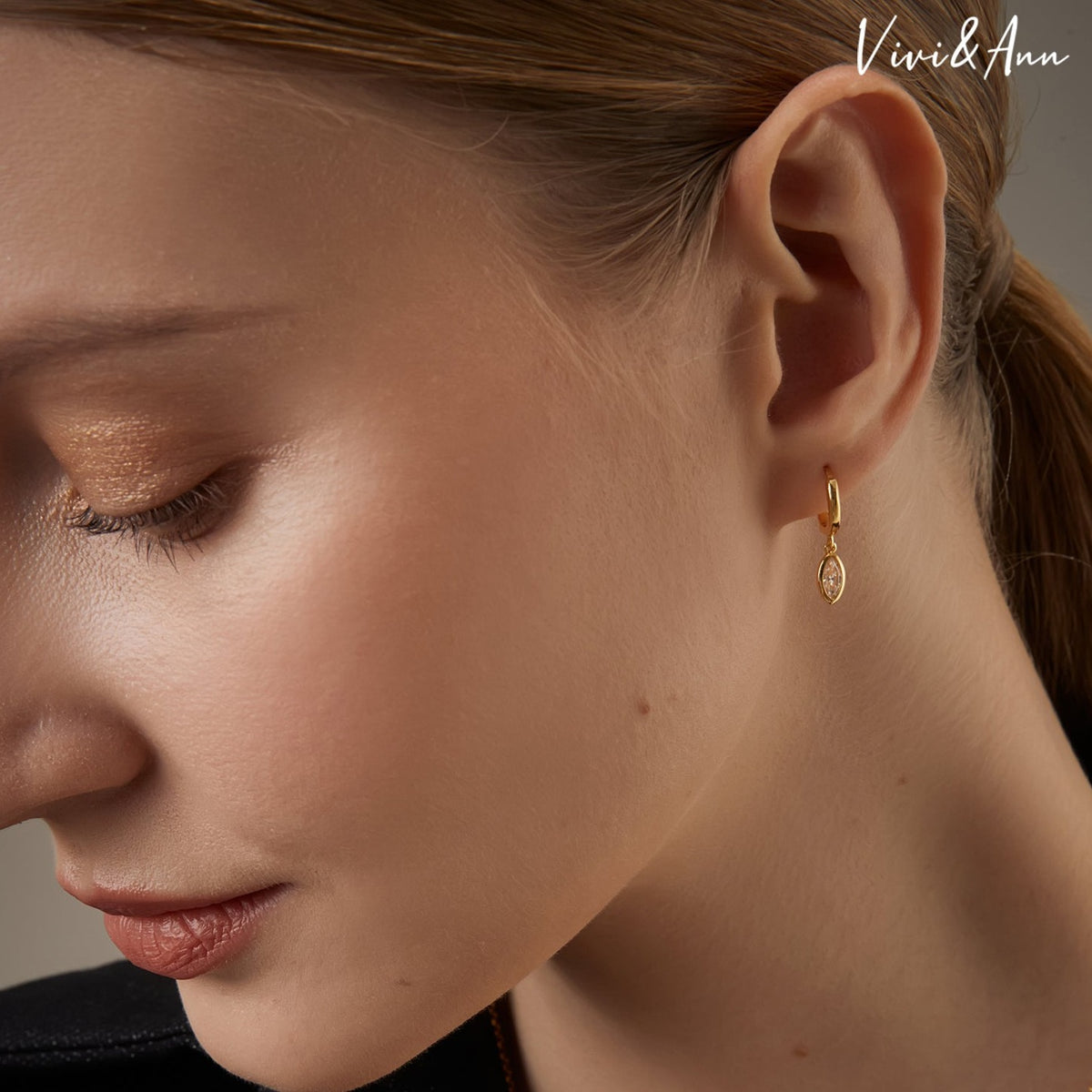 アクセサリーその他 Bezel Diamond Hoops Bezel diamond hoops 18kt gold – TOTEME