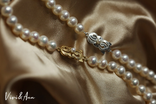 Vivi pearl online necklace